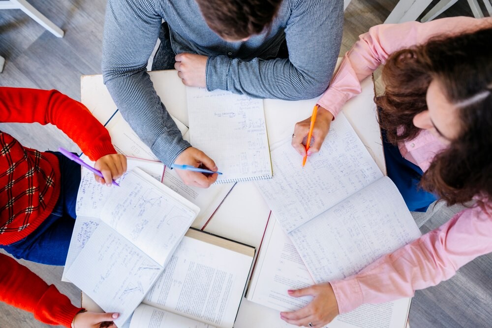 Edukacja w Nowym Stawie: Bankowa działa, Mickiewicza wstrzymana z powodu awarii